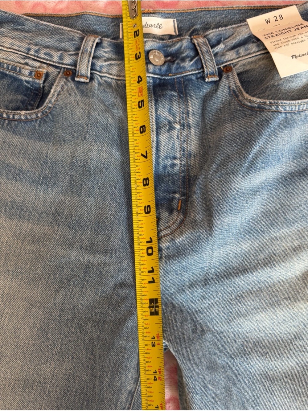 NWT Madewell Faded Light Blue Straight Jeans Leg.
Women’s Size: 28 - Picture 6 of 10
